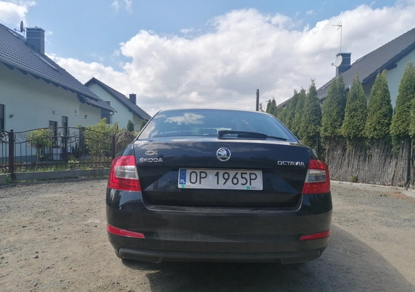 Skoda Octavia cena 33000 przebieg: 257000, rok produkcji 2015 z Opole małe 16